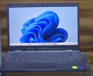 New Laptop Dell Latitude 3320 8GB Intel Core i7 SSD 256GB