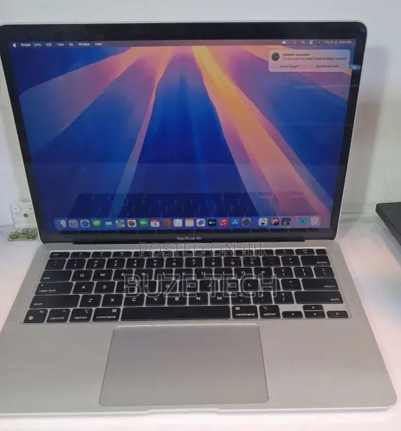 New Laptop Apple MacBook Air 2020 M1 8GB Apple M1 SSD 256GB