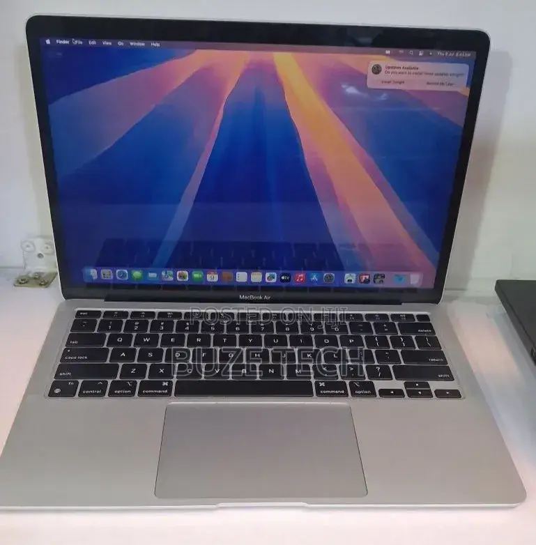 New Laptop Apple MacBook Air 2020 M1 8GB Apple M1 SSD 256GB