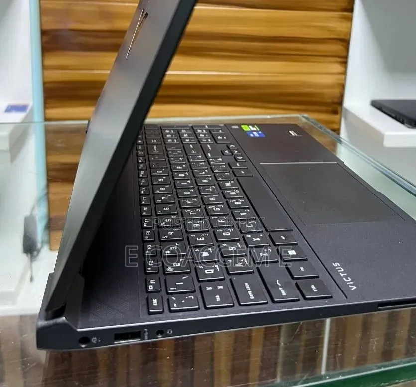 New Laptop HP 16GB Intel Core i5 SSD 512GB
