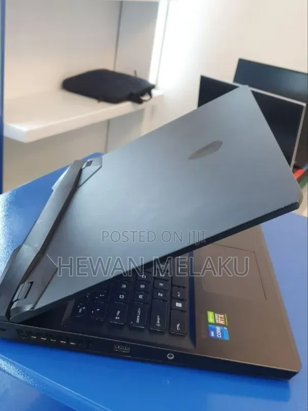 New Laptop MSI GP75 Leopard 16GB Intel Core i7 SSD 1T