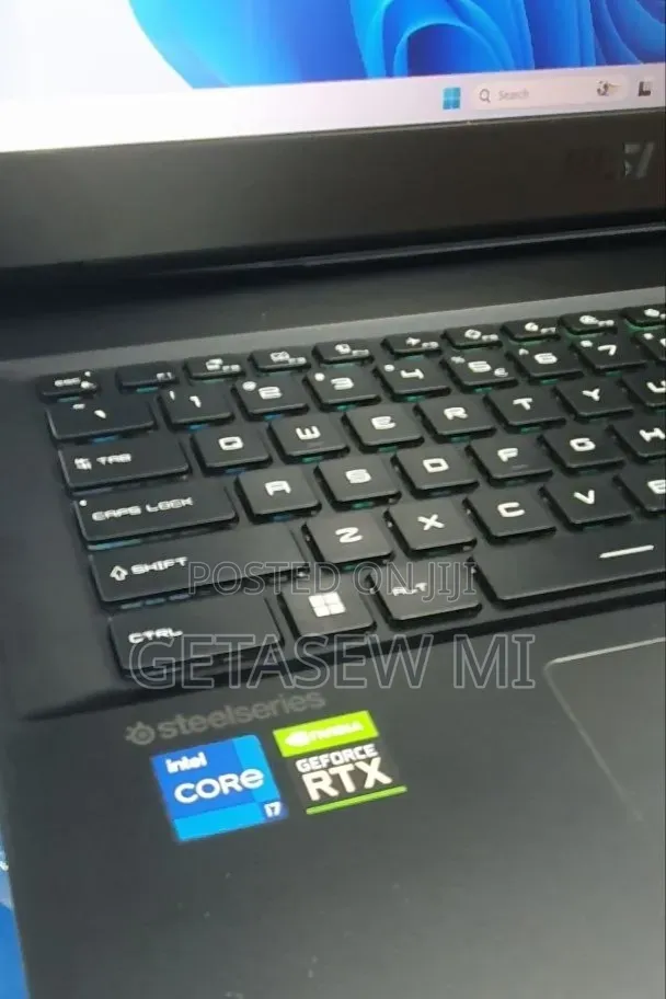 New Laptop MSI GP75 Leopard 16GB Intel Core i7 SSD 1T
