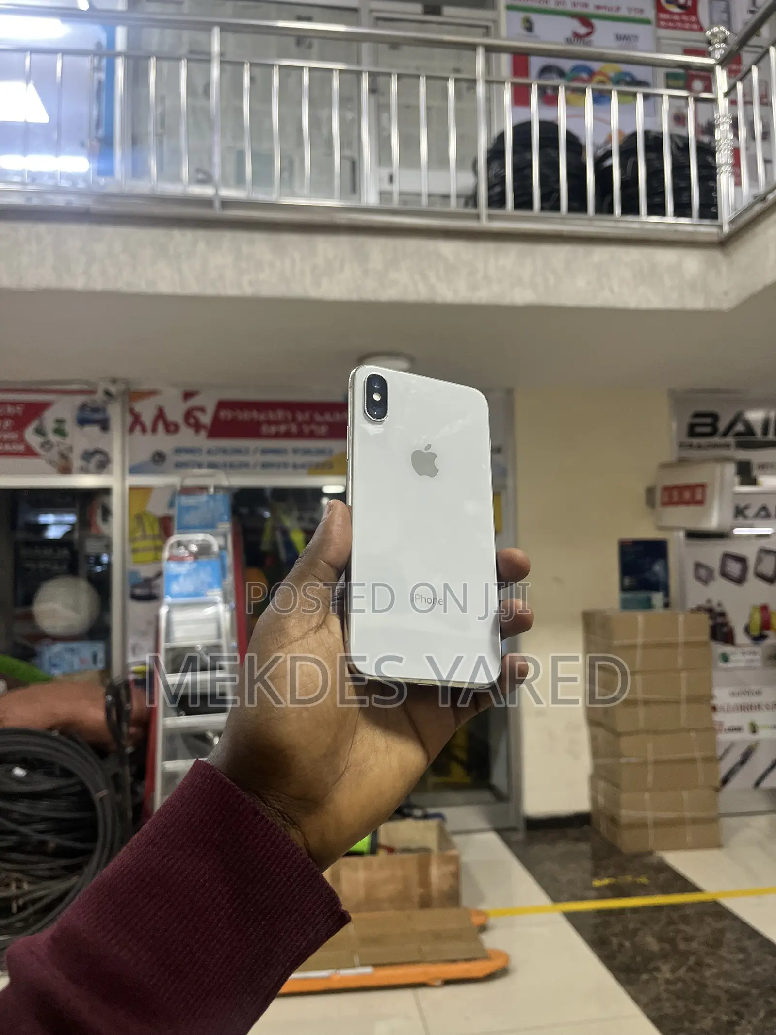 New Apple iPhone X 64 GB White