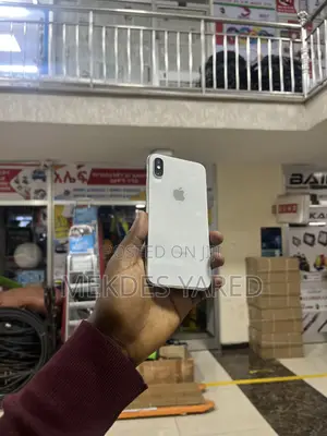 New Apple iPhone X 64 GB White