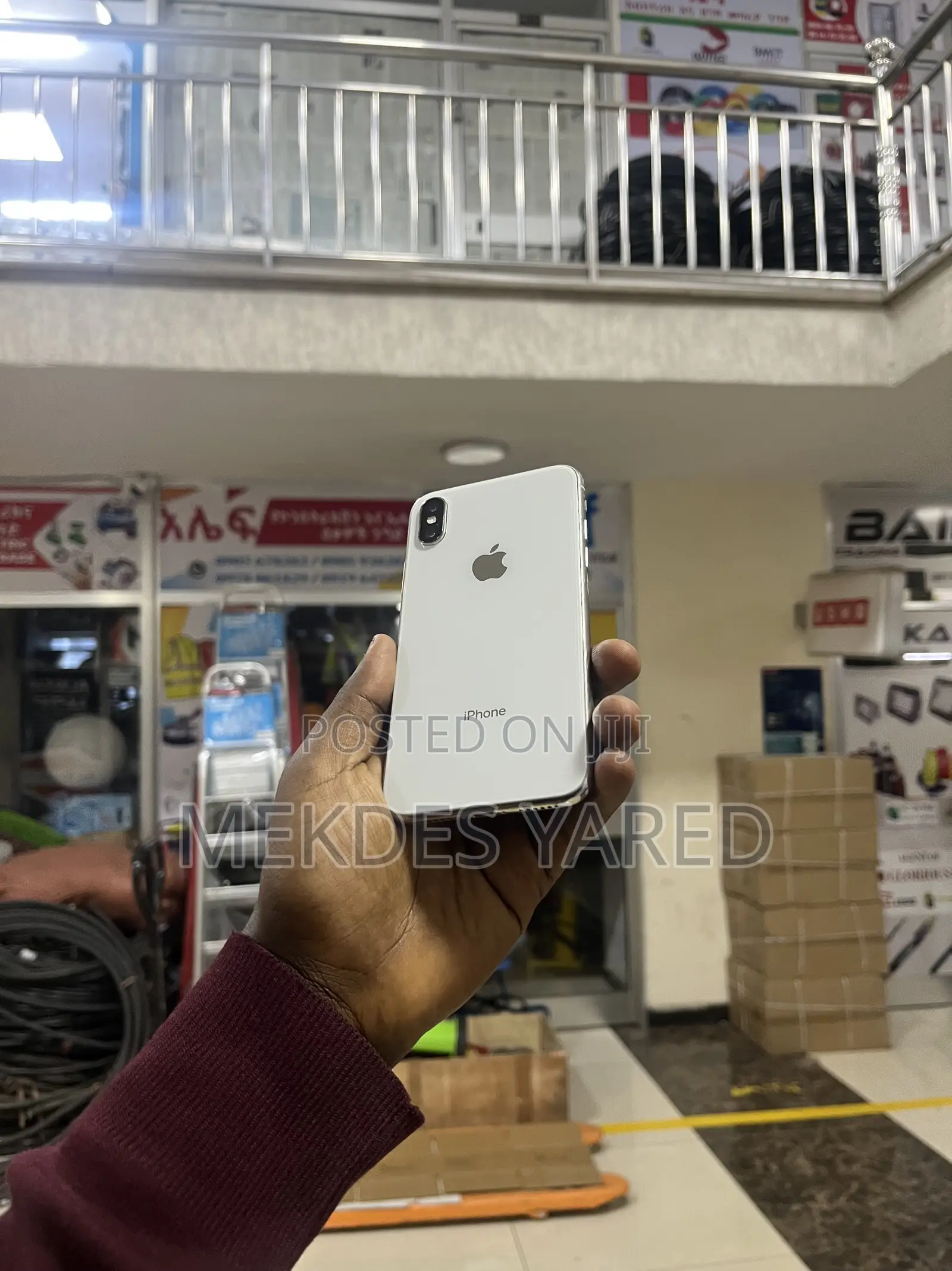 New Apple iPhone X 64 GB White