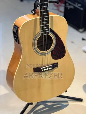 Yamaha F370 Semi Acostic Guitar