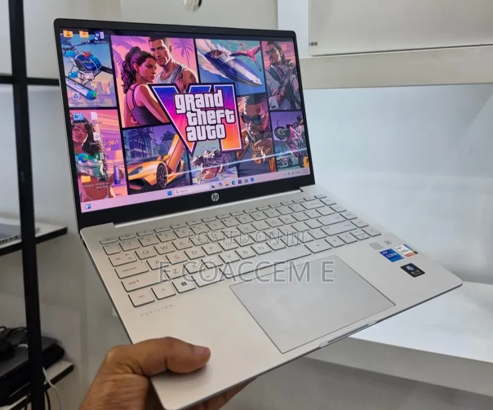 New Laptop HP 16GB Intel Core i5 SSD 512GB