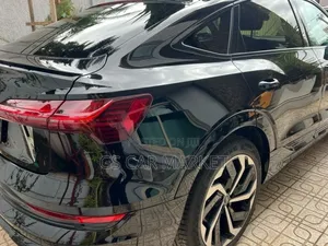 New Audi Q8 2023 Black