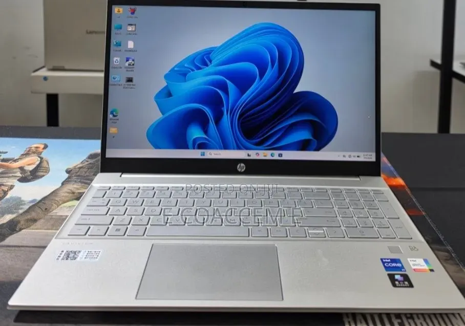 New Laptop HP 16GB Intel Core i7 SSD 1T