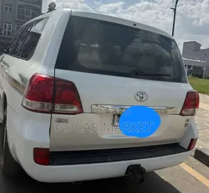 Toyota Land Cruiser 2008 White
