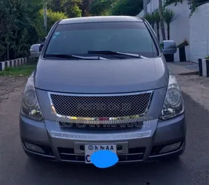 Hyundai Starex 2013 Grey