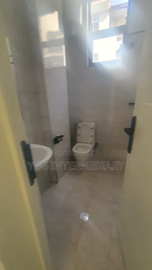 Furnished 3bdrm Apartment in Appartment, Yeka for sale