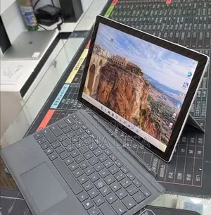 New Laptop Microsoft Surface 16GB Intel Core i7 SSD 512GB