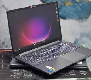 New Laptop Lenovo 12GB Intel Core i5 SSD 512GB