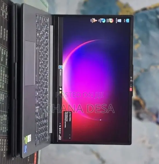 New Laptop Lenovo 12GB Intel Core i5 SSD 512GB
