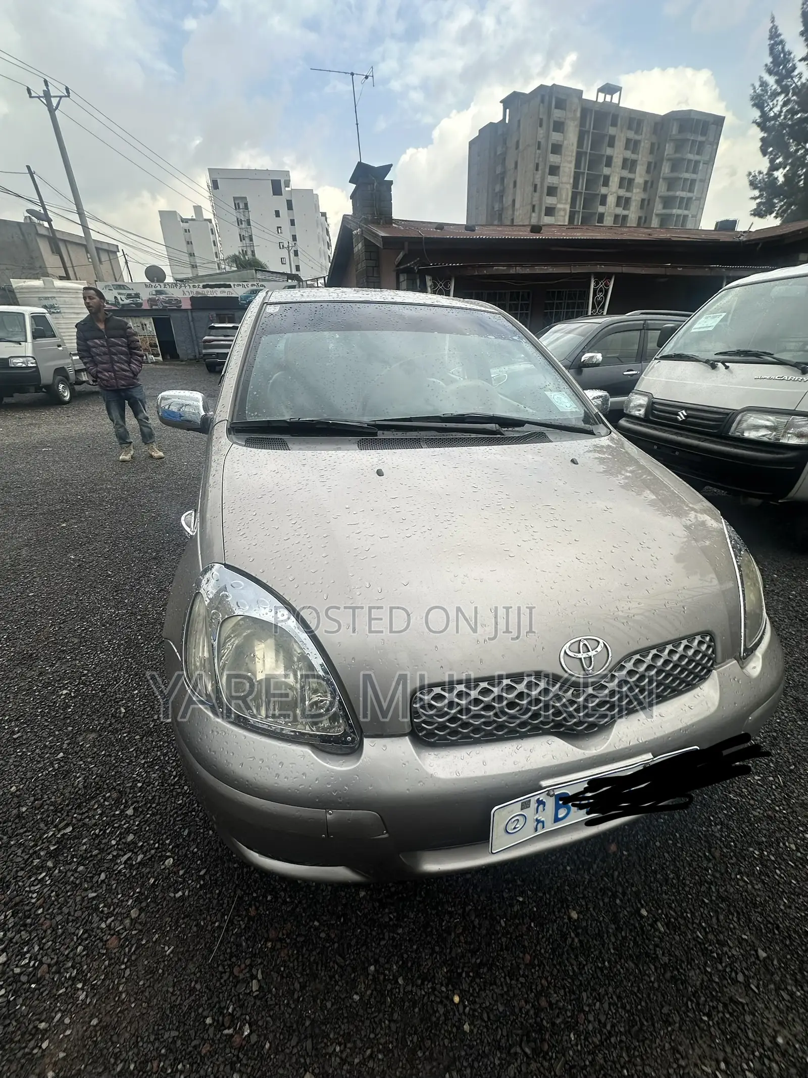 Toyota Vitz 1.0 FWD 5dr 2003 Gray