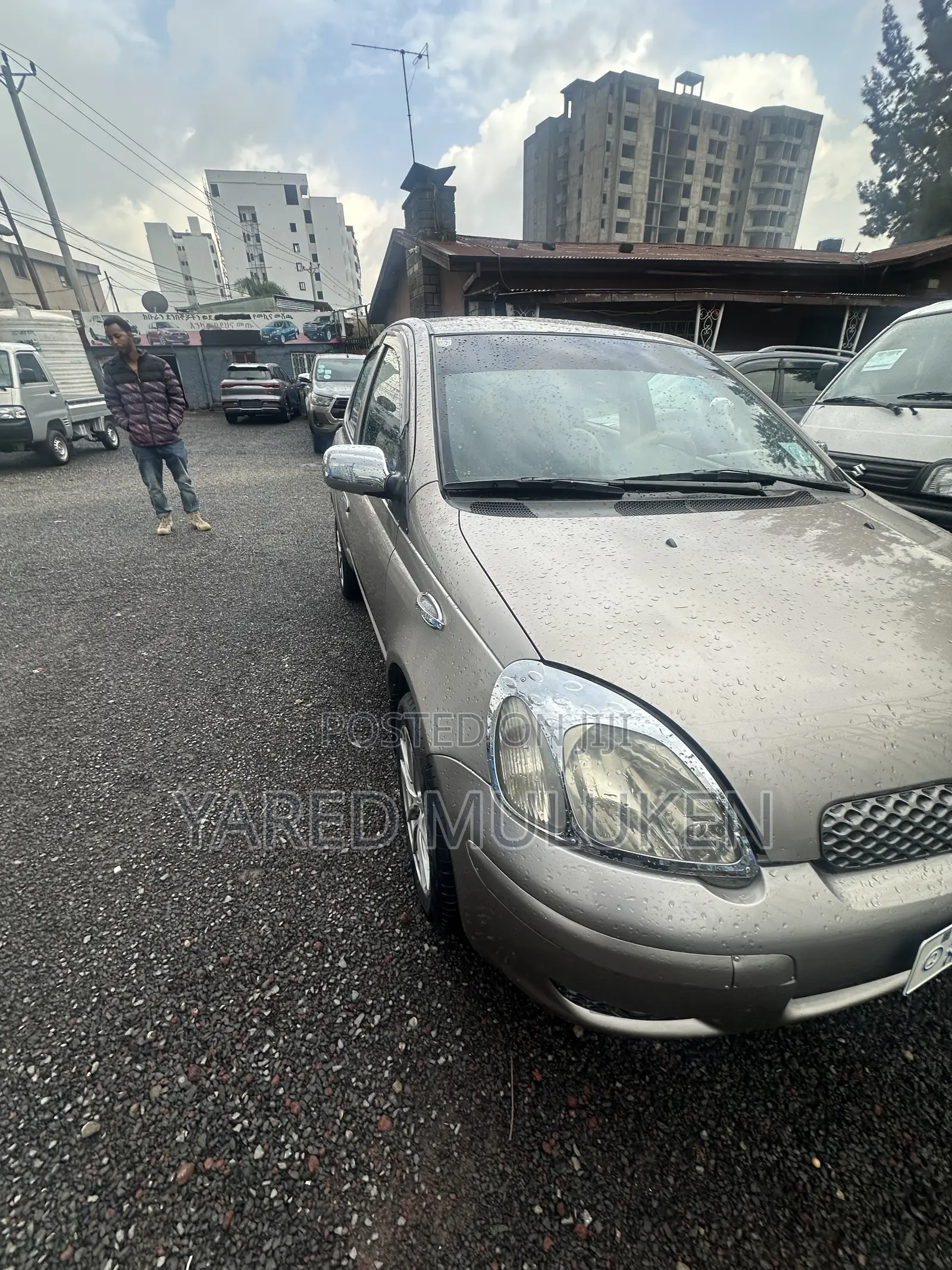 Toyota Vitz 1.0 FWD 5dr 2003 Gray