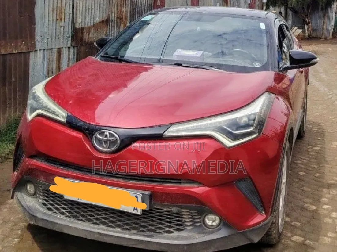 Toyota C-HR 2019 Red