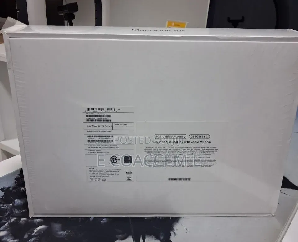 New Laptop Apple MacBook 8GB SSD 256GB