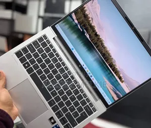 New Laptop HP EliteBook 830 G9 16GB Intel Core i5 SSD 512GB