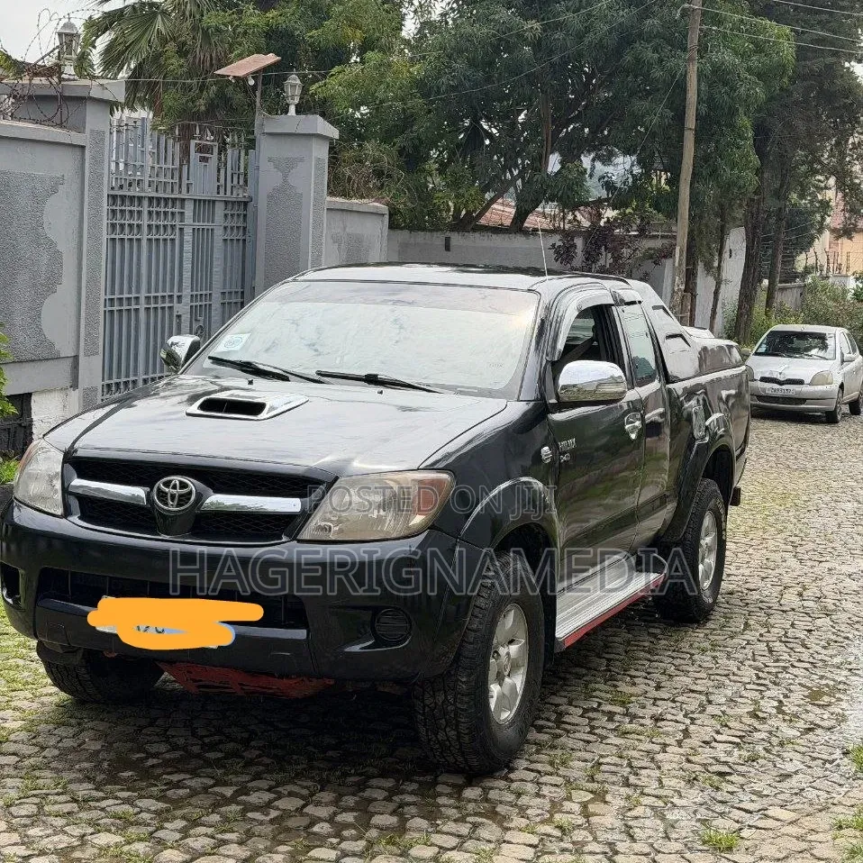 Toyota Hilux 2008 Black