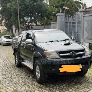 Toyota Hilux 2008 Black