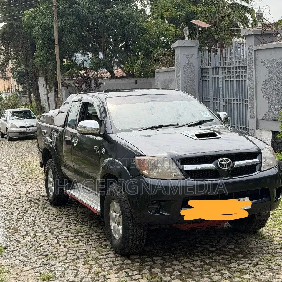 Toyota Hilux 2008 Black