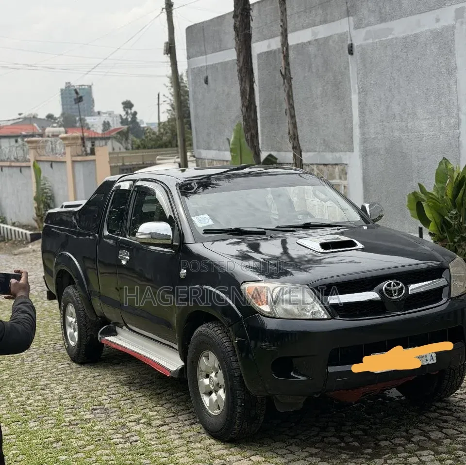 Toyota Hilux 2008 Black