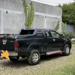 Toyota Hilux 2008 Black
