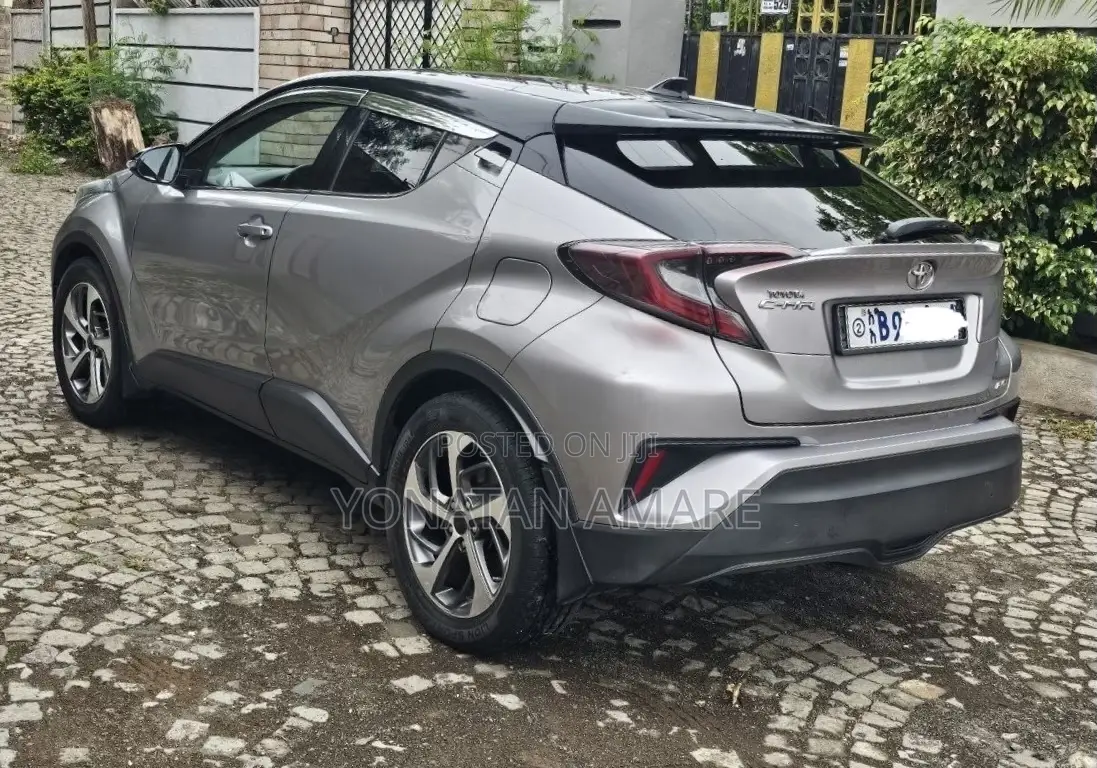 Toyota C-HR 2018 Gray