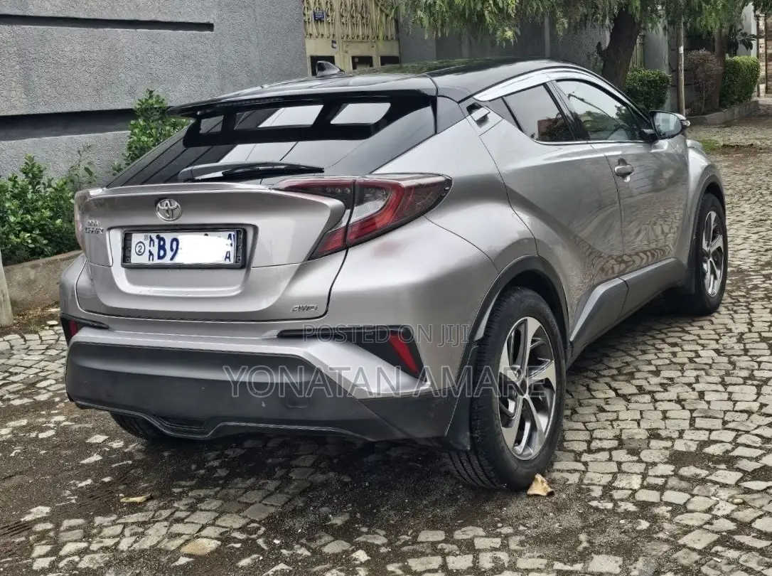 Toyota C-HR 2018 Gray