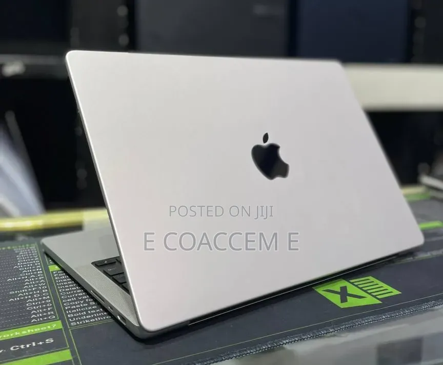 New Laptop Apple MacBook 16GB SSD 512GB