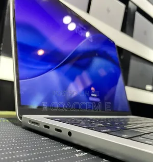New Laptop Apple MacBook 16GB SSD 512GB
