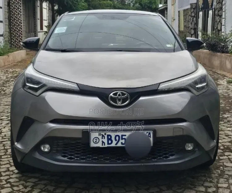Toyota C-HR 2017 Silver