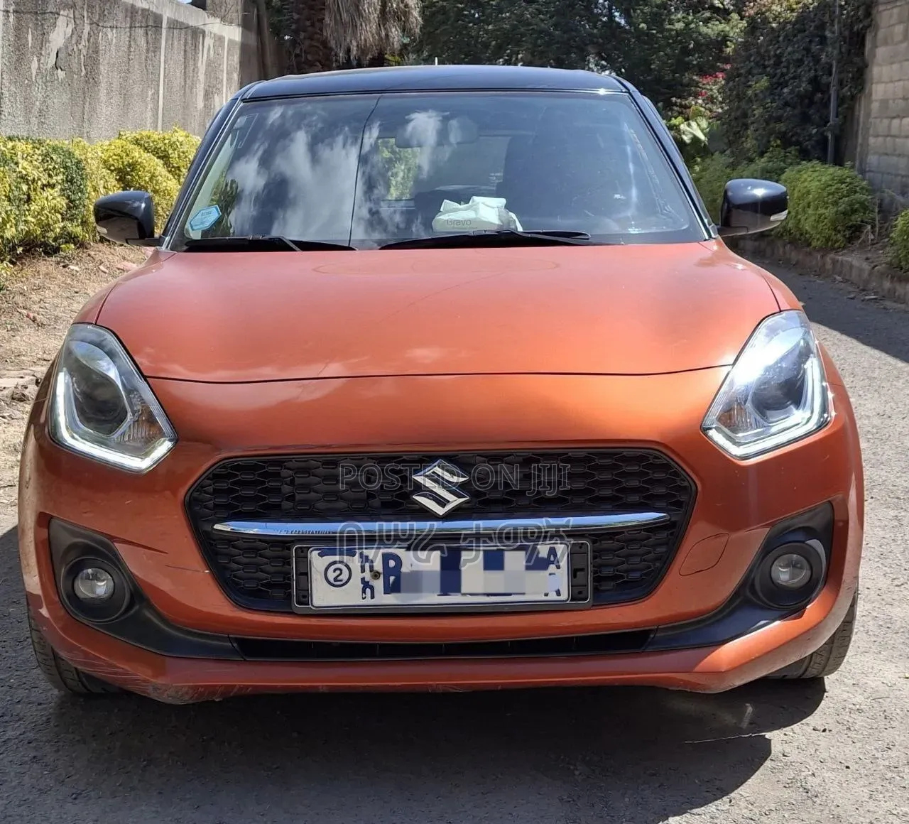 Suzuki Swift 2022 Orange
