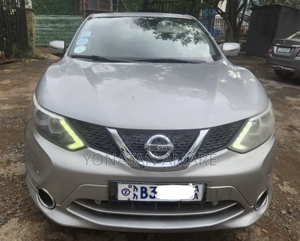 Nissan Qashqai 2016 Silver