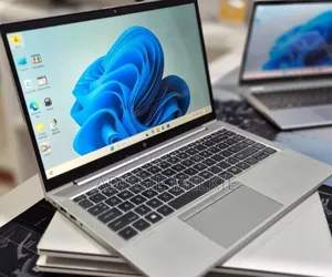 New Laptop Apple MacBook Air 2022 M2 16GB Apple M2 SSD 256GB
