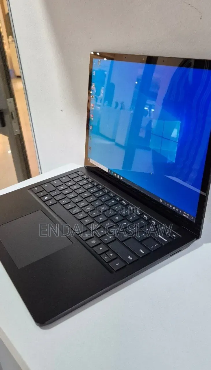 New Laptop Microsoft Surface Laptop 5 16GB Intel Core i7 SSD 512GB