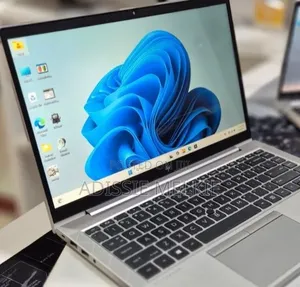 New Laptop Apple MacBook Air 2022 M2 16GB Apple M2 SSD 256GB