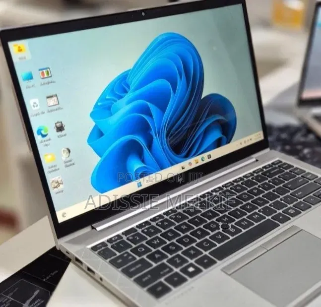 New Laptop Apple MacBook Air 2022 M2 16GB Apple M2 SSD 256GB