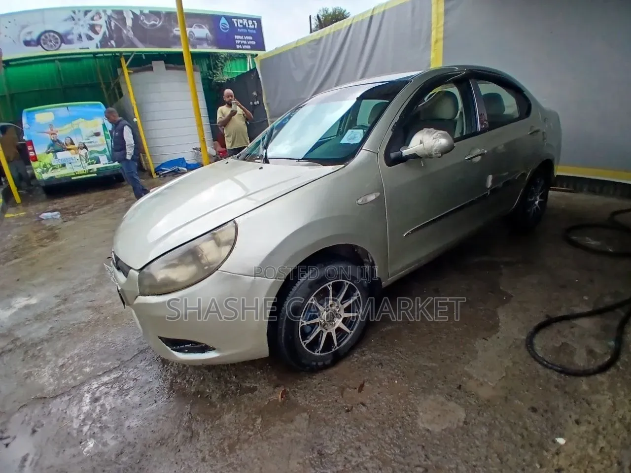 JAC J4 2012