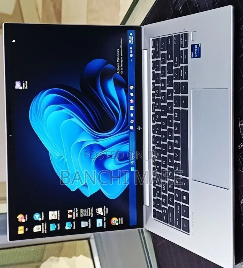 New Laptop HP EliteBook 840 10 16GB Intel Core i7 SSD 512GB