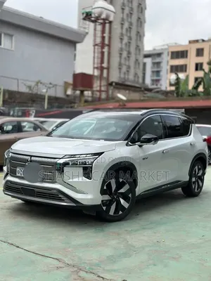 Mitsubishi Airtrek 135 kW FWD 2023 White