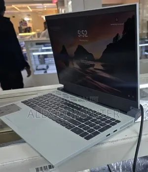 New Laptop Dell G15 5510 16GB Intel Core i7 SSD 512GB