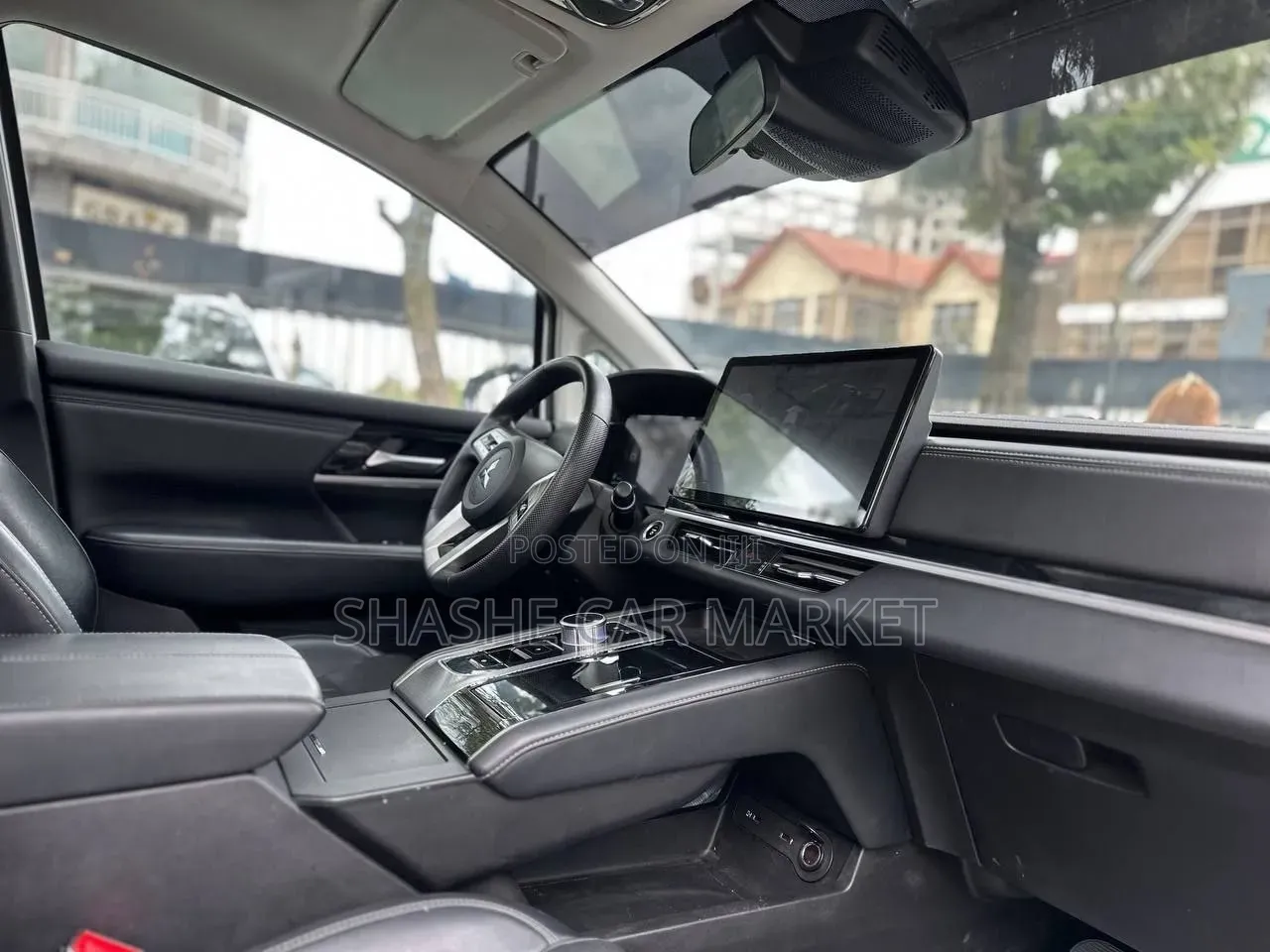 Mitsubishi Airtrek 135 kW FWD 2023 White