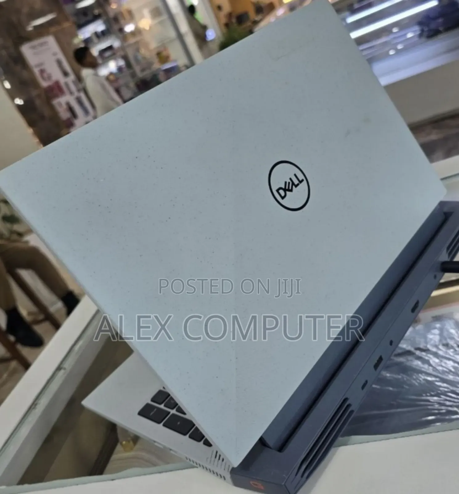 New Laptop Dell G15 5510 16GB Intel Core i7 SSD 512GB