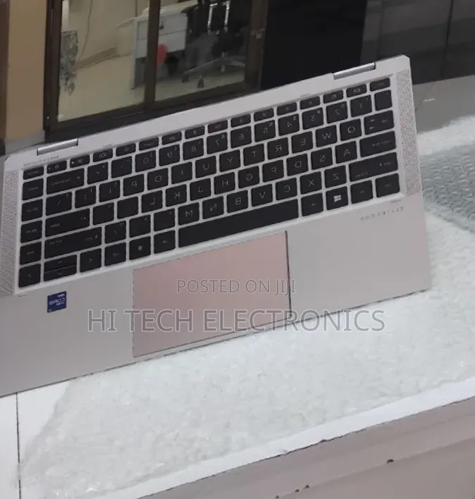 New Laptop HP EliteBook 1040 G8 16GB Intel Core i7 SSD 512GB