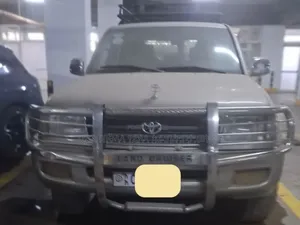 Toyota Land Cruiser 2002 Gold