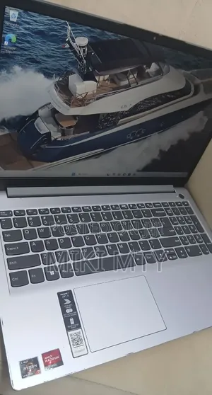 New Laptop Lenovo Ideapad 3 8GB AMD Ryzen 7 SSD 512GB