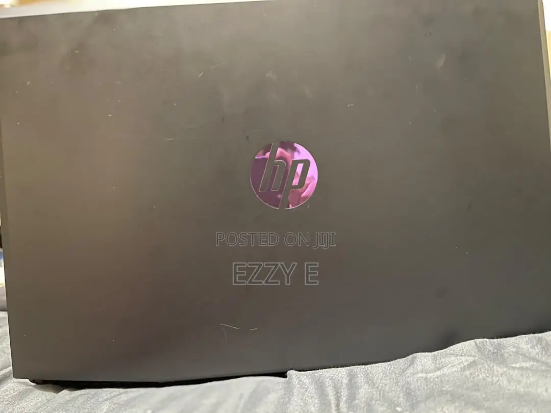 Laptop HP Pavilion 15 8GB Intel Core i5 HDD+SSD 1T